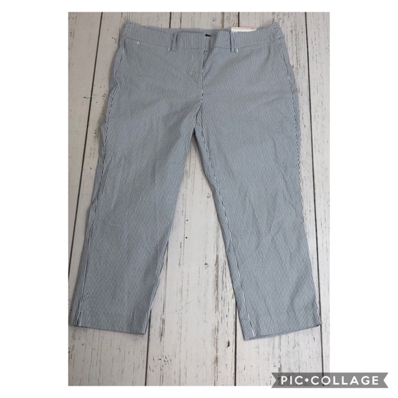 Ann Taylor Factory Pants - 🆕 Ann Taylor Signature Crop Length Striped Pants
